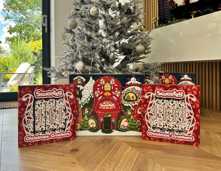 Advent-Calendar-with-Crackers