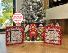 Christmas Advent Calendar + 2 Packs of 6x Christmas Crackers