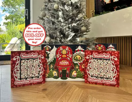 Christmas Advent Calendar + 2 Packs of 6x Christmas Crackers