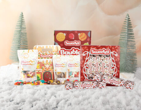 Gingerbread House + Christmas Crackers + Baubles